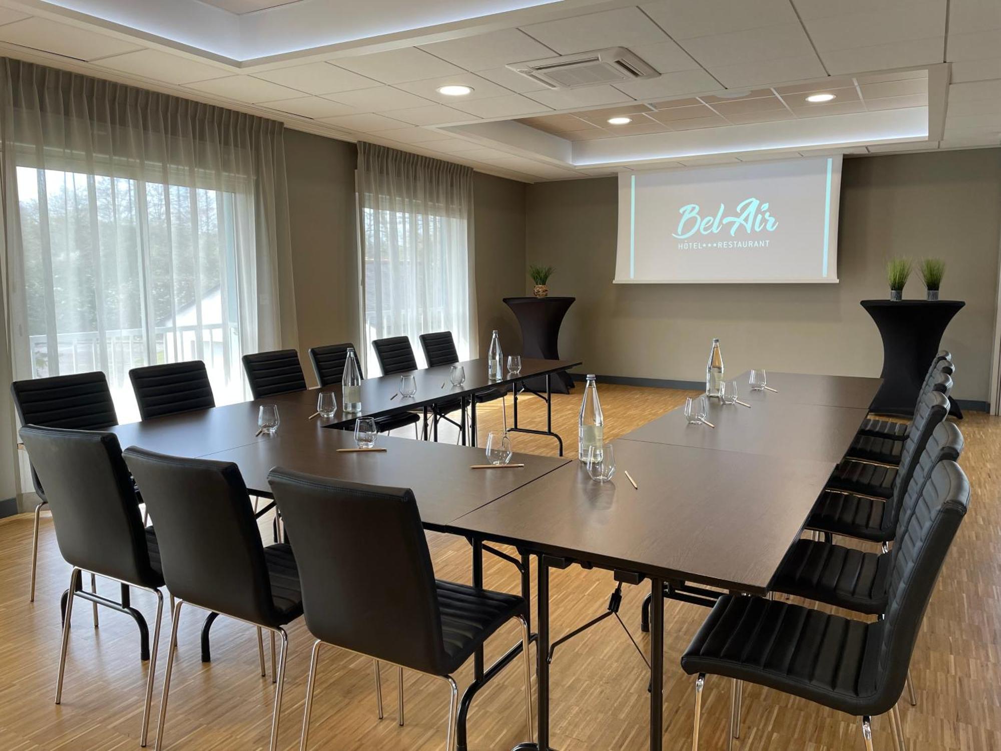 Hotel Restaurant Bel Air Crevin - Axe Rennes Nantes Bagian luar foto