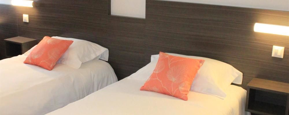 Hotel Restaurant Bel Air Crevin - Axe Rennes Nantes Bagian luar foto