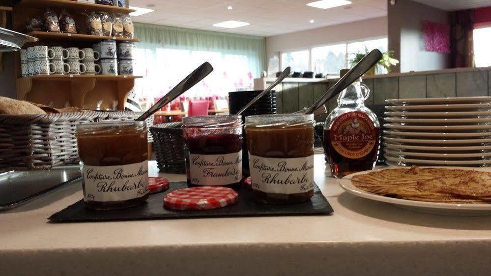 Hotel Restaurant Bel Air Crevin - Axe Rennes Nantes Bagian luar foto