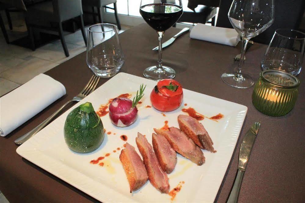 Hotel Restaurant Bel Air Crevin - Axe Rennes Nantes Bagian luar foto