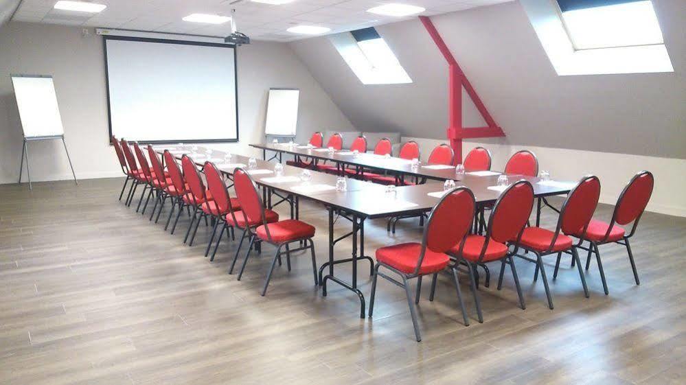Hotel Restaurant Bel Air Crevin - Axe Rennes Nantes Bagian luar foto